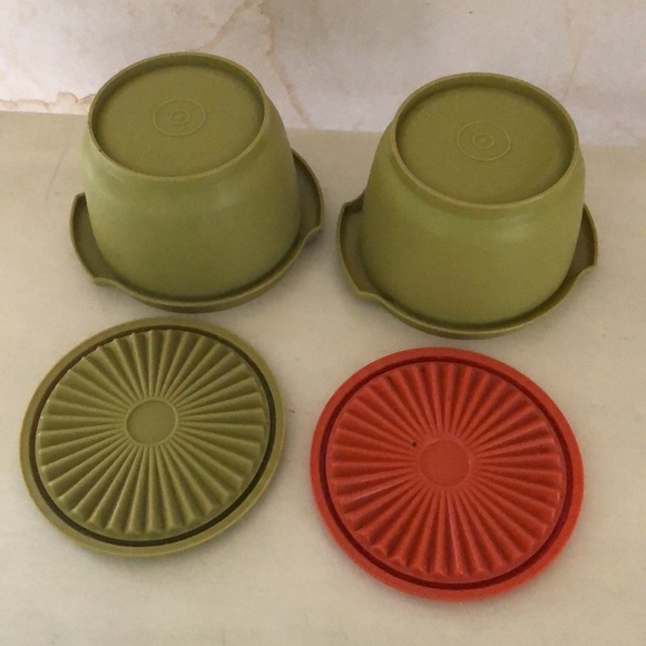 Vintage Tupperware mismatched covered storage bowls - Picture 2 of 12
